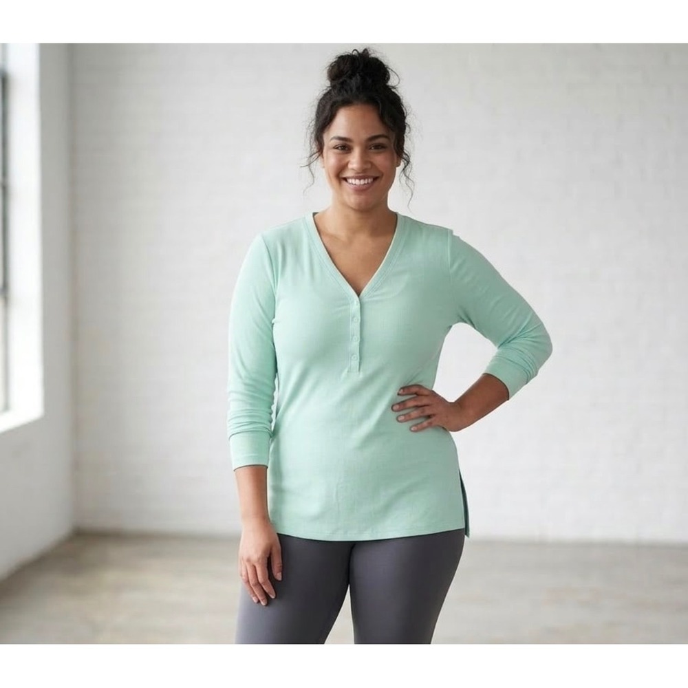 Athleta Uptempo Ribbed Henley Top Mint Green Long Sleeve V-Neck XL